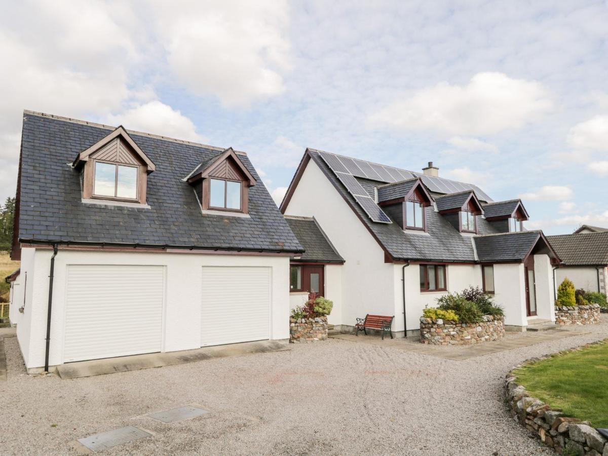 Burnside Villa Lairg Exterior foto